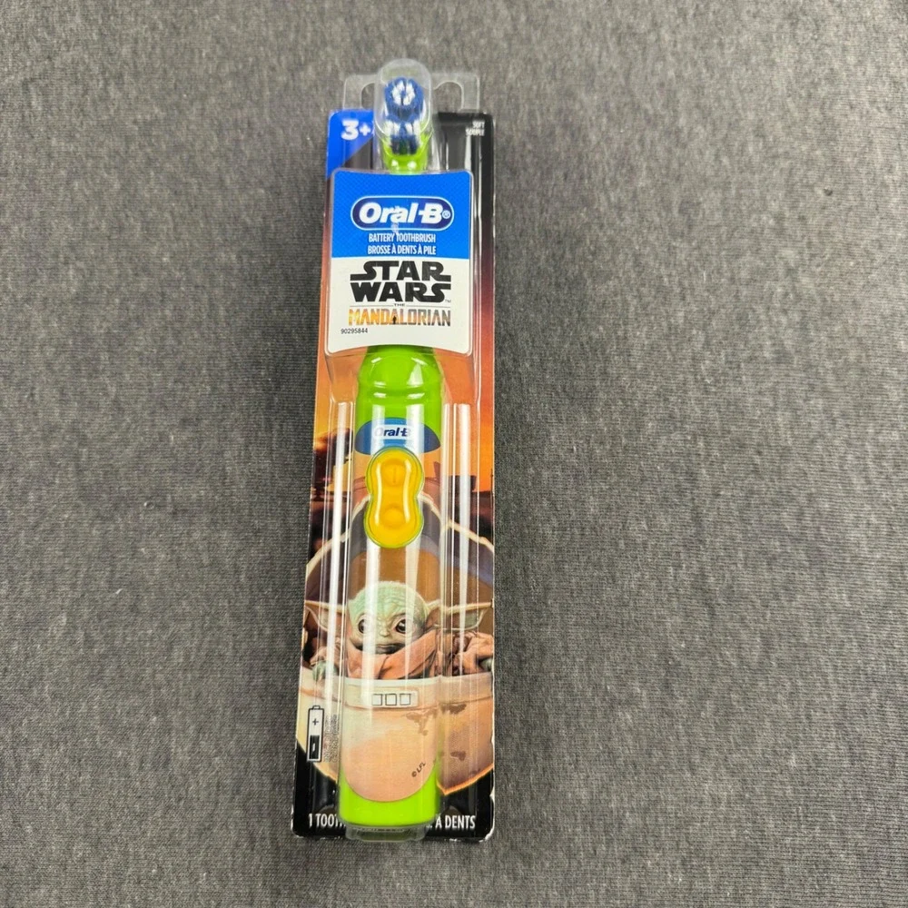 Oral-B Kids Battery Toothbrush Star Wars The Mandalorian Grogu Baby Yoda Green